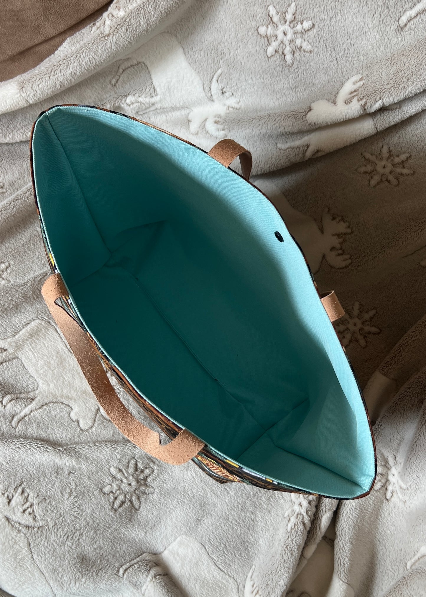 Moose Lake Tote Bag – Rustic Cabin Print Everyday Purse